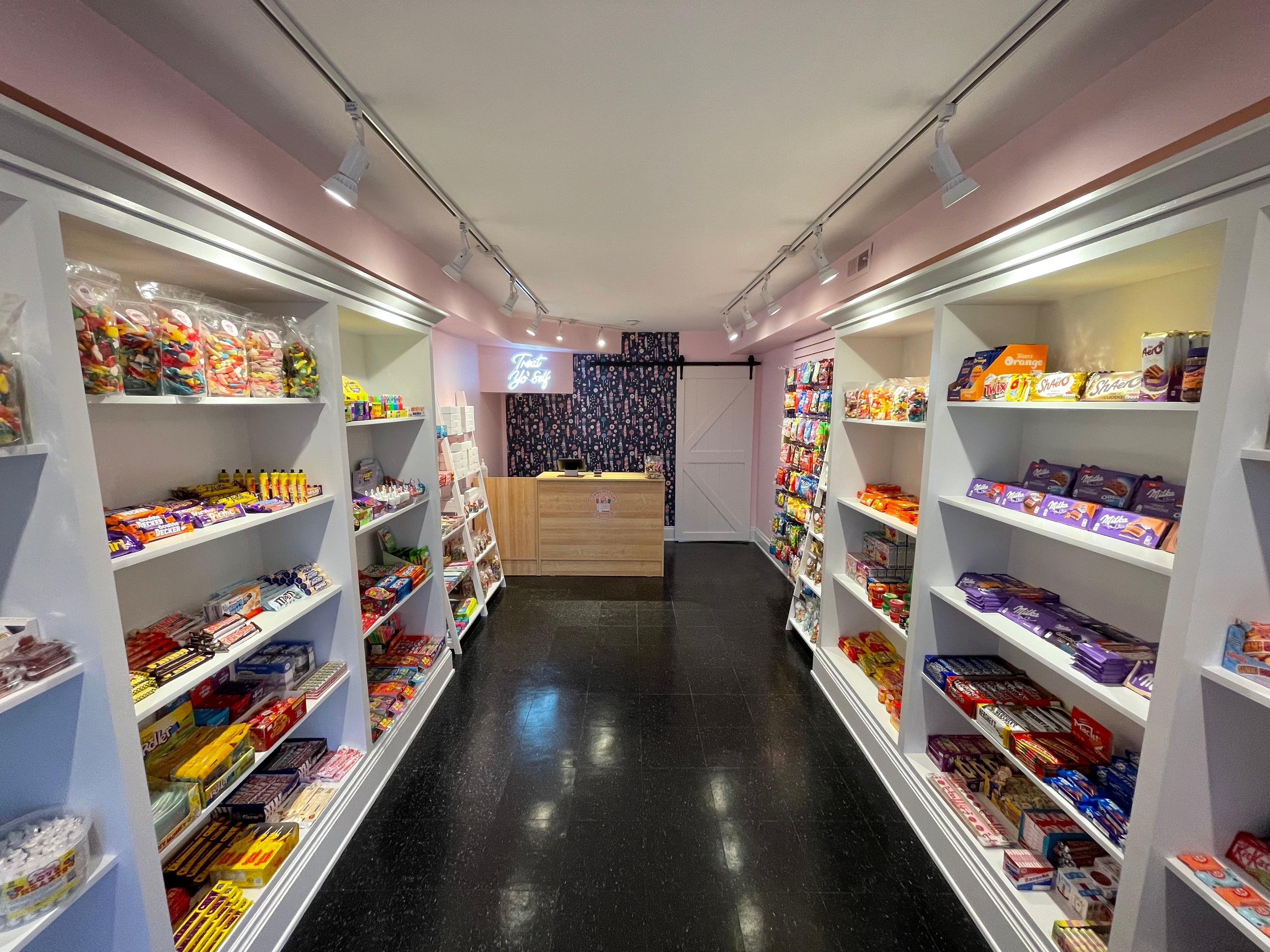 Candy Corner Raspberry Candy – Corner Store Candy Co.